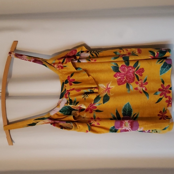 Super Cute Old Navy Summer Tank - Picture 1 of 5